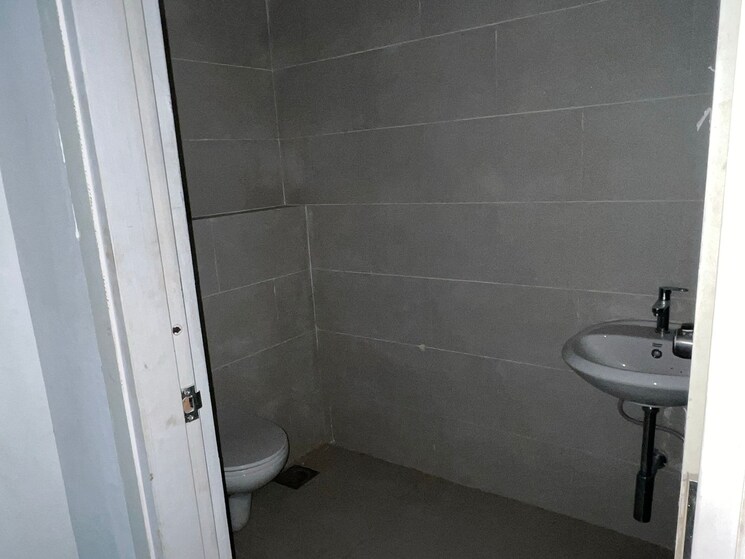 Bathroom, nehru nagar Commercial Office Space 1200 Sq.Ft. In Nehru Nagar Ahmedabad 9231490