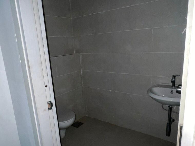 Bathroom, nehru nagar Commercial Office Space 1200 Sq.Ft. In Nehru Nagar Ahmedabad 9231490