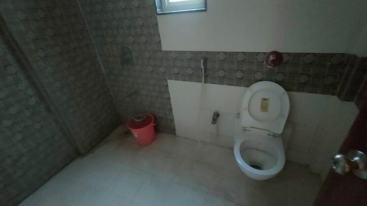 Bathroom, somani-dream-home 2 Bedroom 678 Sq.Ft. Apartment In Punawale Pune 9231579