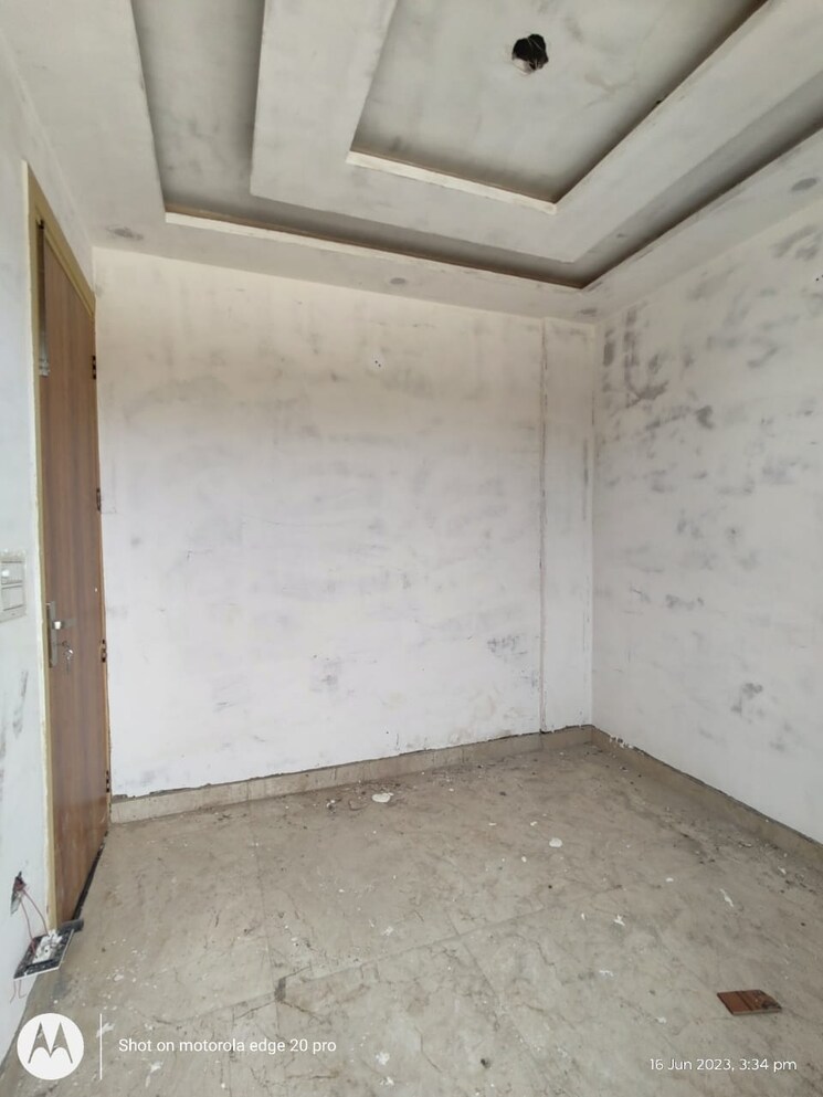 Room, dwarka mor 2 Bedroom 50 Sq.Yd. Builder Floor In Dwarka Mor Delhi 9231586