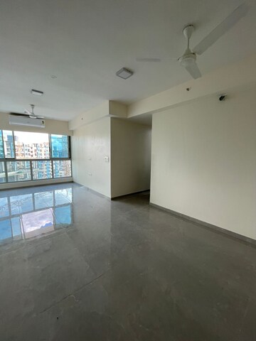 Room in 2 BHK Apartment at Vaibhav Queens Park, Chembur – for Rent