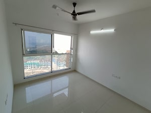 Room in 2 BHK Apartment at Godrej Boulevard, Manjari – for Rent