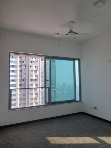2 BHK Apartment For Rent in Peninsula Salsette 27, Byculla