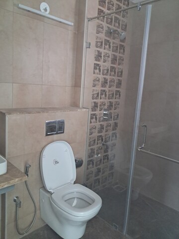 Bathroom in 2 BHK Apartment at Peninsula Salsette 27, Byculla – for Rent