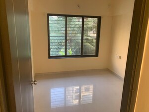 Room in 1 BHK Apartment at Laxmi CHS Borivali, Borivali West – for Rent