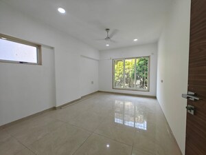 Room in 3 BHK Apartment at Mahesh Jai Arati, Chembur – for Rent