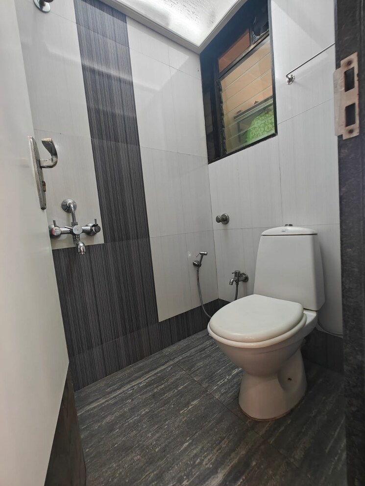 Bathroom, tulsi-sagar 2 Bedroom 1212 Sq.Ft. Apartment In Nerul Navi Mumbai 9231828