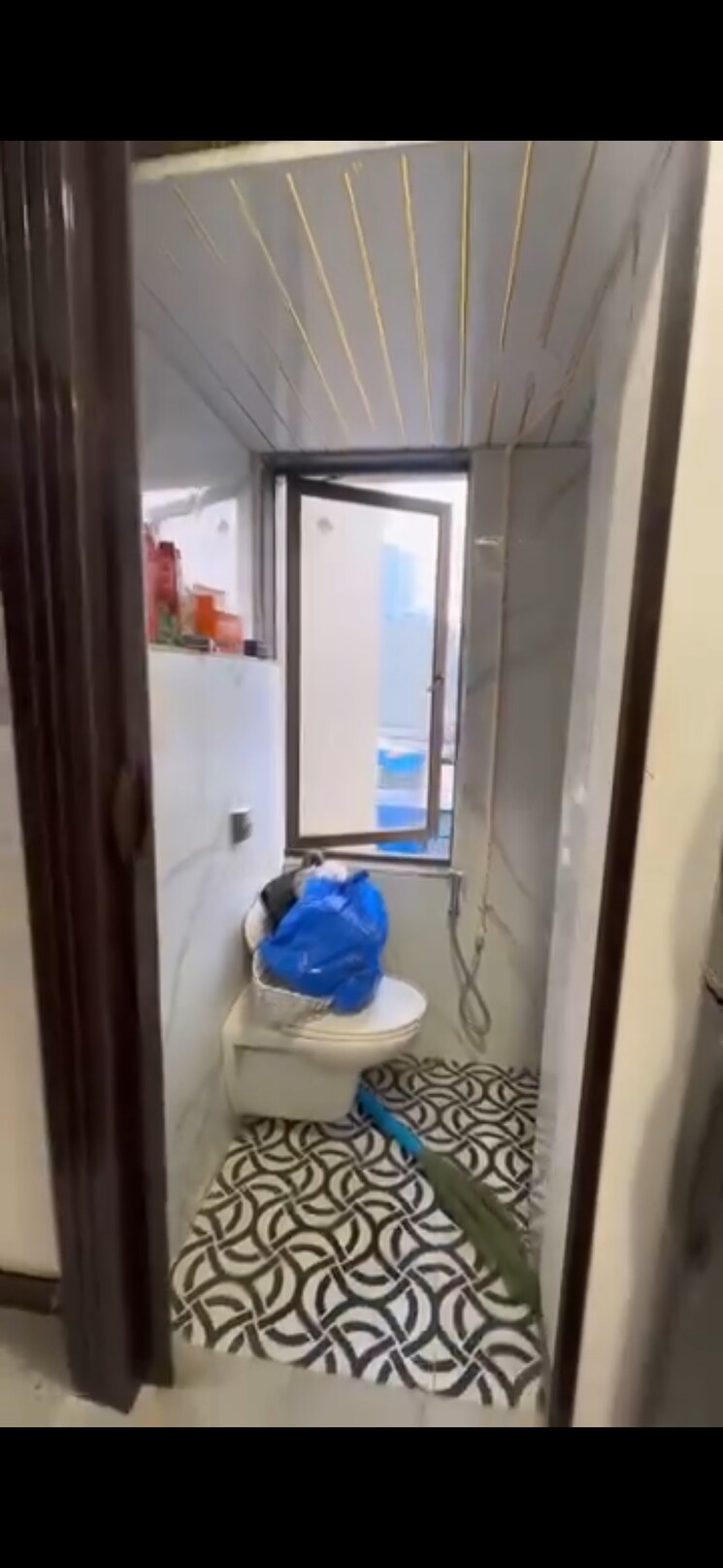 Bathroom, kailash-niketan 2 Bedroom 850 Sq.Ft. Apartment In Altamount Road Mumbai 9231839