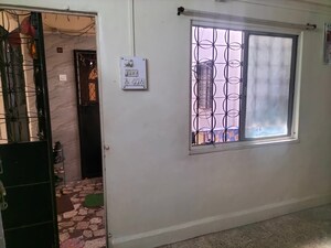 Room in 1 BHK Apartment at Jai Shankar Apartment, Dhankawadi – for Rent