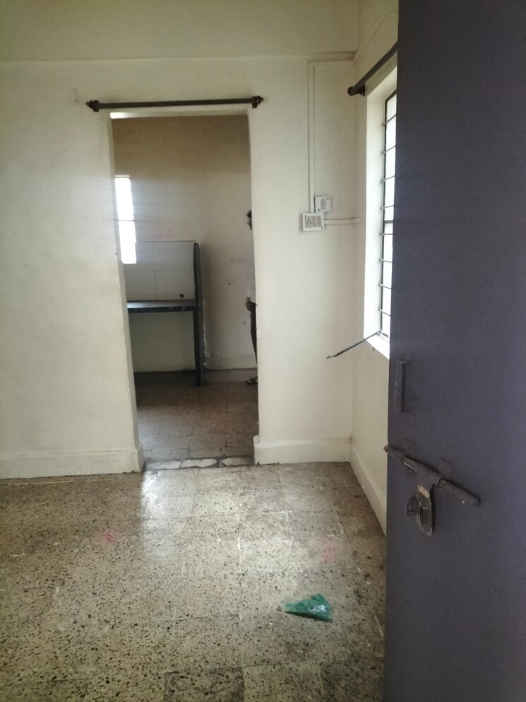 Room, jai-shankar-apartment 1 Bedroom 500 Sq.Ft. Apartment In Dhankawadi Pune 9231836