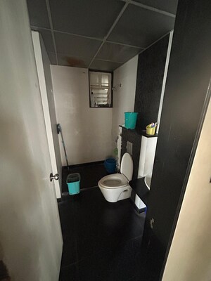 Team Area in 2 BHK Apartment at Ganga Arcadia, Kharadi – for Rent