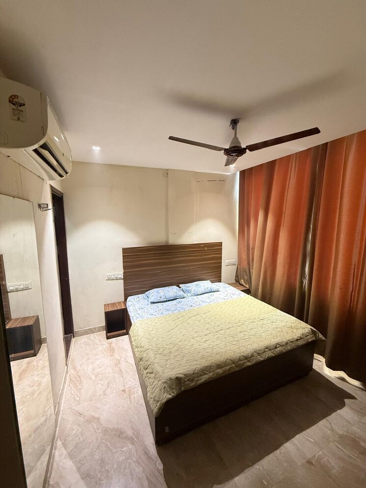 Bedroom, vip-ashiana-homes 1 RK 700 Sq.Ft. Apartment In Vip Road Zirakpur 9231881