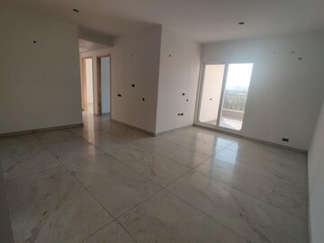 Room in 3 BHK Apartment at Malwa Escon Primera, International Airport Road – for Sale