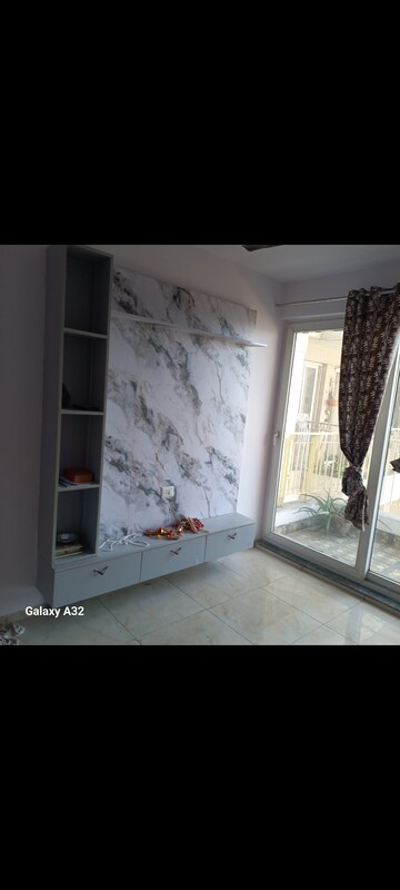 Room in 2 BHK Apartment at BPTP Discovery Park, Sector 80 – for Sale