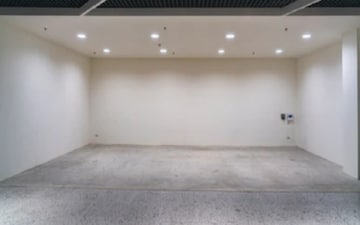 Shop For Rent in Vittal Mallya Road
