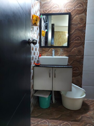 Furnished Amenities in 3 BHK Apartment at Land Craft Golf Links Apartment Phase 2, Pandav Nagar – for Sale