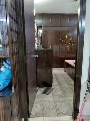 Furnished Amenities in 3 BHK Apartment at Land Craft Golf Links Apartment Phase 2, Pandav Nagar – for Sale