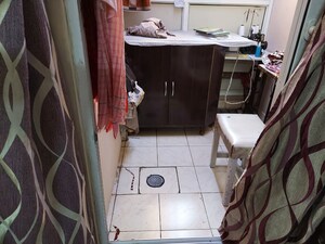 Bathroom in 3 BHK Apartment at Land Craft Golf Links Apartment Phase 2, Pandav Nagar – for Sale