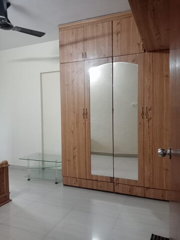 Master Bedroom in 2 BHK Apartment at Shree Vallabh Tower, Malad West – for Rent