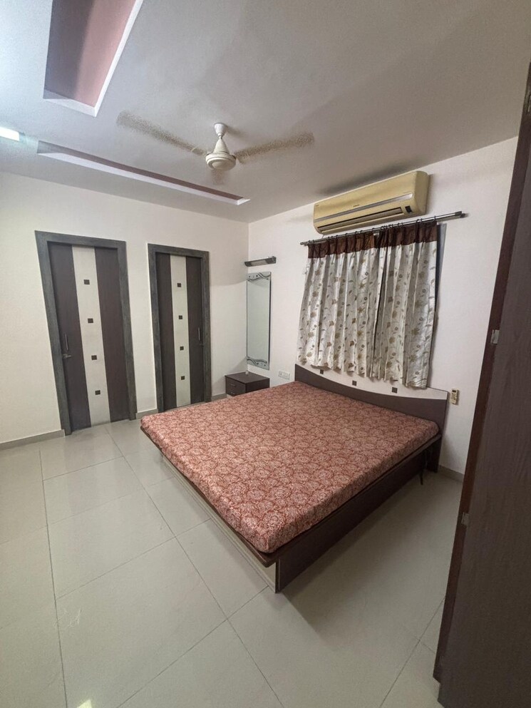 Bedroom, vastrapur 3 Bedroom 1665 Sq.Ft. Apartment In Vastrapur Ahmedabad 9231954