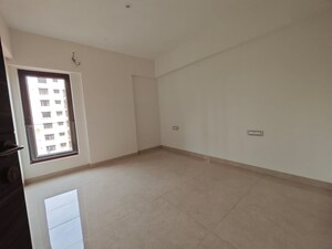 Room in 4 BHK Apartment at Chembur – for Sale
