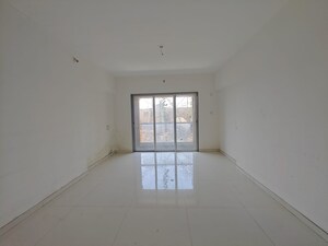 Room in 4 BHK Apartment at Shreenathji Odina, Chembur – for Rent