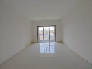 Room in 4 BHK Apartment at Shreenathji Odina, Chembur – for Rent