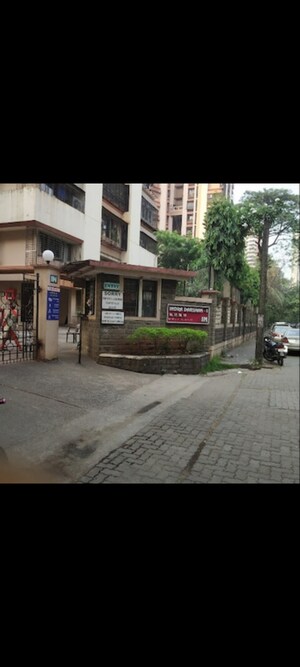 2 BHK Apartment For Rent in Indra Darshan Apartment, Andheri West