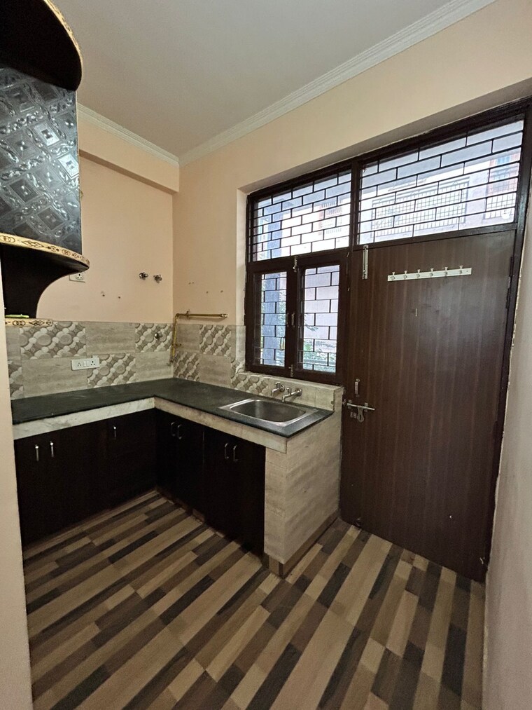 Kitchen, sector 23 1 Bedroom 850 Sq.Ft. Independent House In Sector 23 Gurgaon 9232109