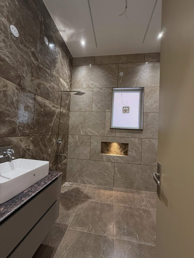 Attached Bathroom, sector 115 4 Bedroom 150 Sq.Yd. Independent House In Sector 115 Mohali 9232172