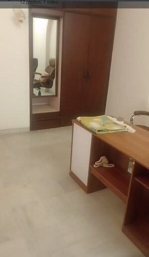 3 BHK Builder Floor For Rent in Anand Vihar