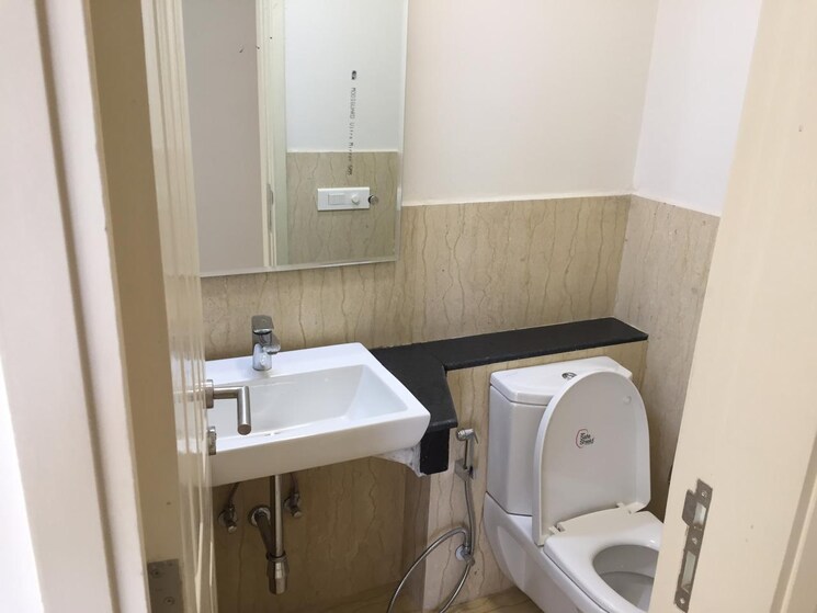 Bathroom, pioneer-park-presidia 4 Bedroom 2995 Sq.Ft. Apartment In Sector 62 Gurgaon 9232105