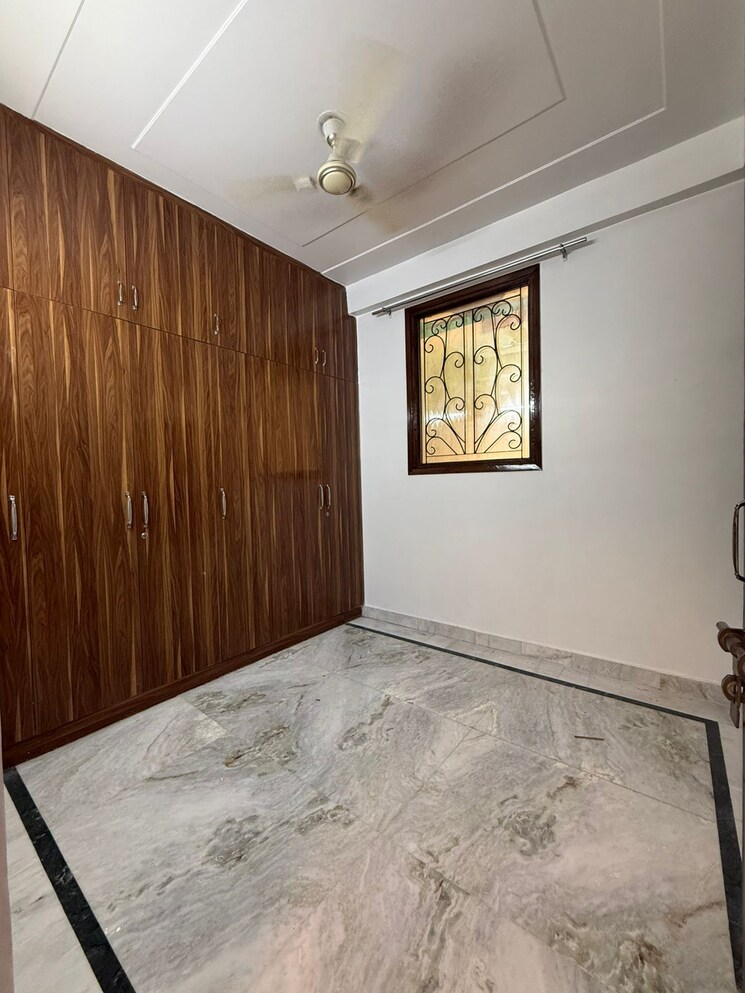 Room, vaishali sector 6 3 Bedroom 1350 Sq.Ft. Builder Floor In Vaishali Sector 6 Ghaziabad 9232210