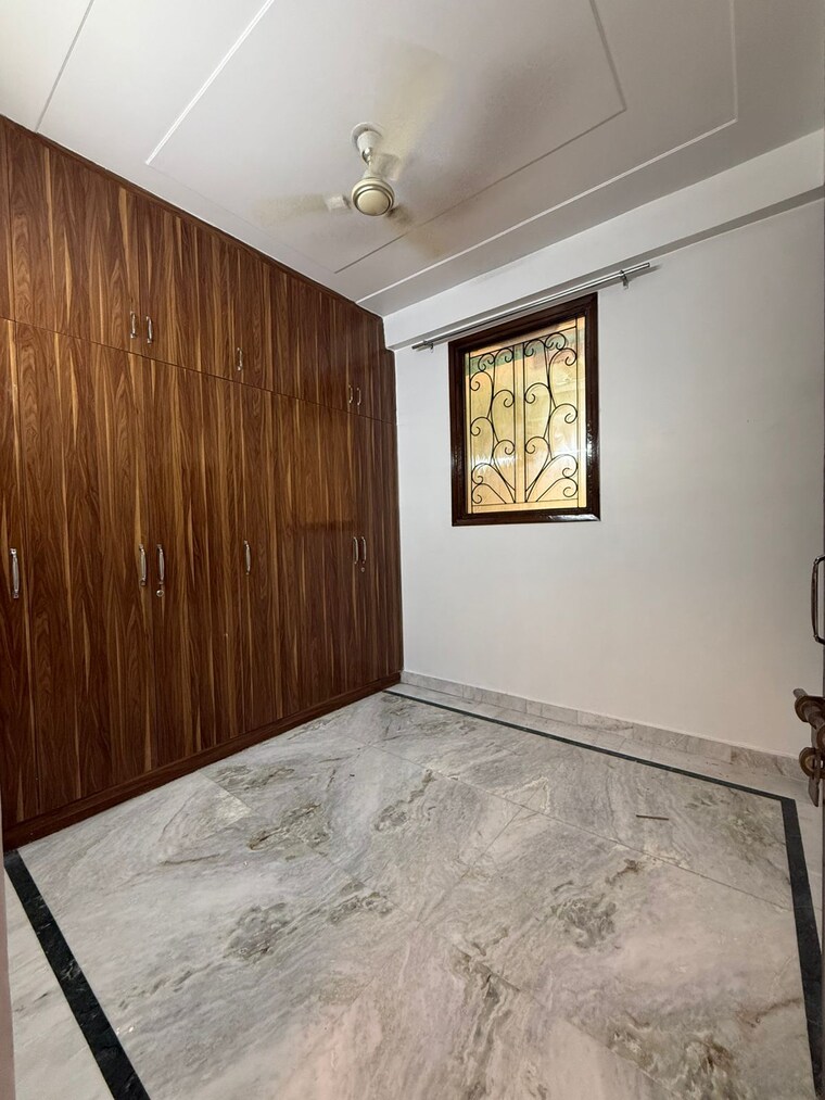 Room, vaishali sector 6 3 Bedroom 1350 Sq.Ft. Builder Floor In Vaishali Sector 6 Ghaziabad 9232210