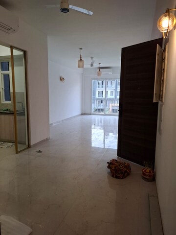 Room in 4 BHK Apartment at M3M Merlin, Sector 67 – for Rent