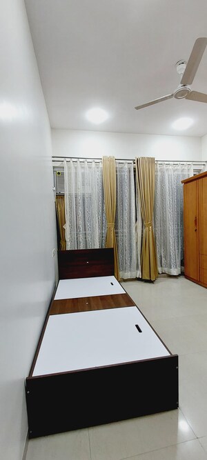 Bedroom in 3 BHK Apartment at Peninsula Ashok Towers, Parel – for Rent