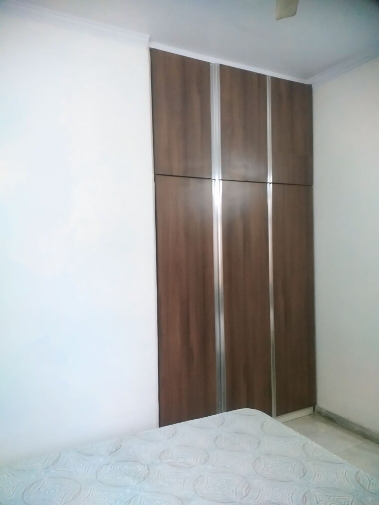 Room, east patel nagar 2 Bedroom 1180 Sq.Ft. Builder Floor In East Patel Nagar Delhi 9232374