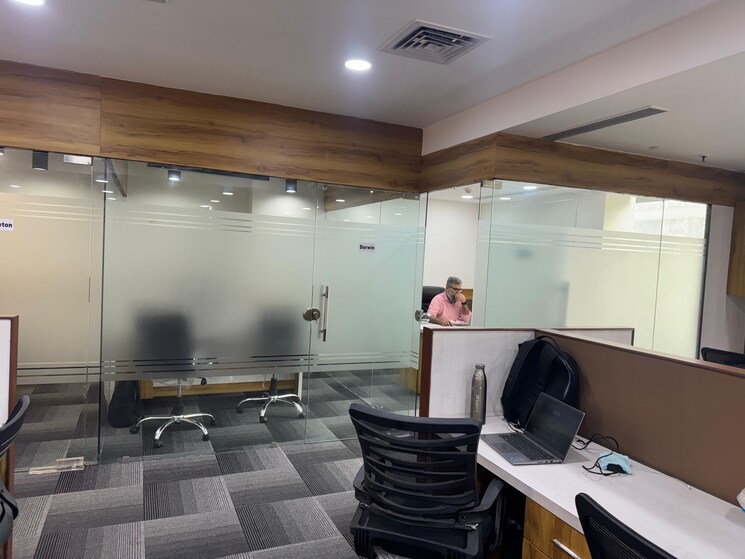 Team Area, kirti nagar Commercial Office Space 3000 Sq.Ft. In Kirti Nagar Delhi 9232410