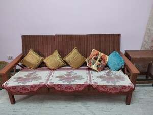 Bedroom in 3 BHK Builder Floor at Ansal Plaza Sector-23, Sector 23 – for Rent