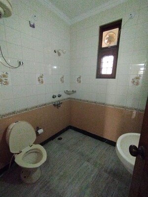 Bathroom in 3 BHK Builder Floor at Ansal Plaza Sector-23, Sector 23 – for Rent