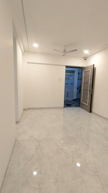 Room in 1 BHK Apartment at Shree Sainath Prathamesh Elite, Kandivali West – for Sale