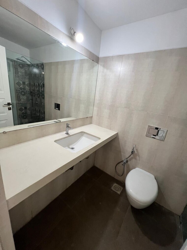 Team Area, k-raheja-vivarea 3 Bedroom 2040 Sq.Ft. Apartment In Mahalaxmi Mumbai 9232389