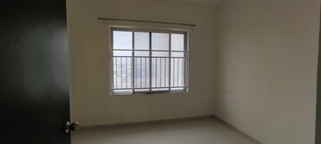 Room in 1 BHK Apartment at Kolte Patil Life Republic, Hinjewadi – for Rent