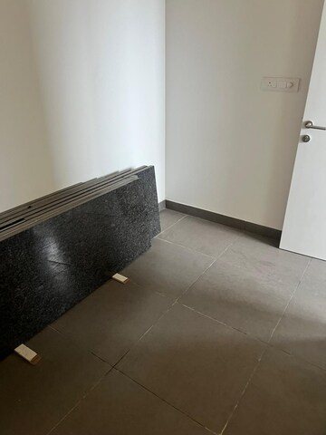Room in 4 BHK Apartment at Prestige Fairfield, Rmv 2nd Stage – for Sale
