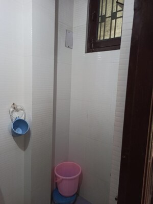 Bathroom in Studio Villa at Parsvnath Plaza 27, Sector 27 – for Rent
