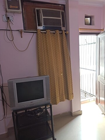 Staircase in Studio Villa at Parsvnath Plaza 27, Sector 27 – for Rent