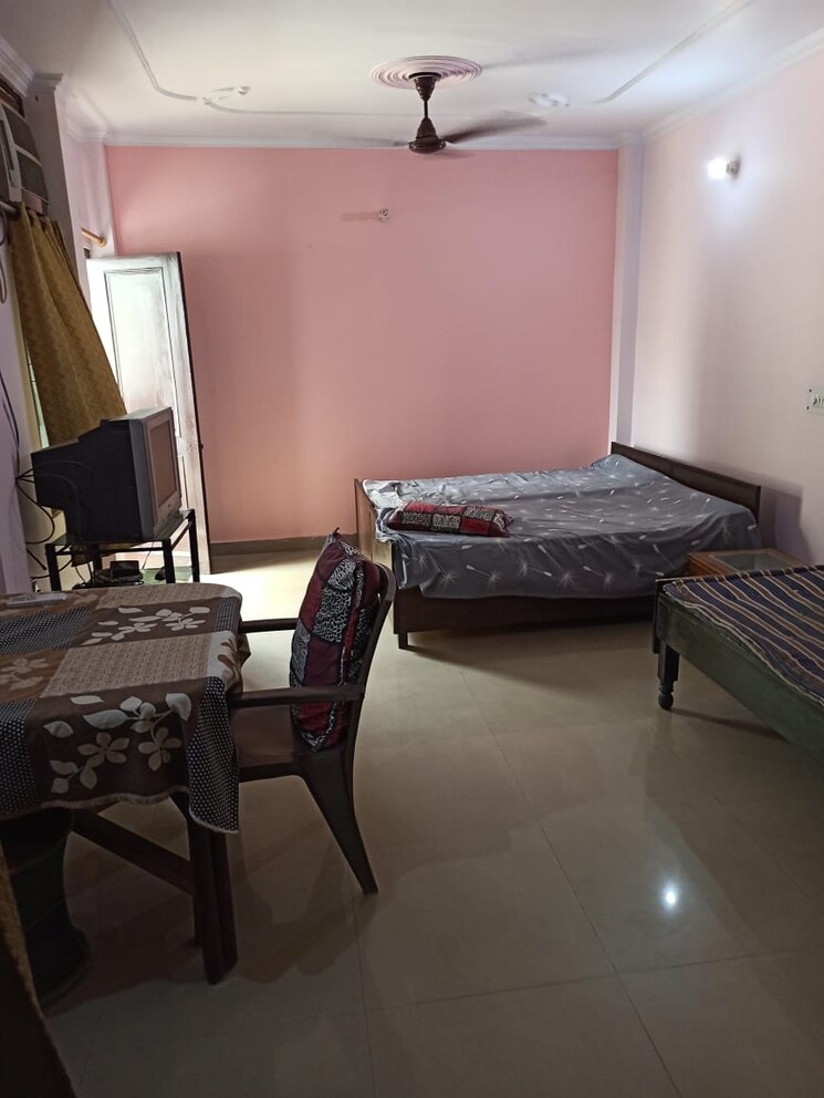 Living Room, parsvnath-plaza-27 Studio 350 Sq.Ft. Villa In Sector 27 Noida 9232579