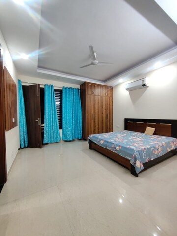 Bedroom in 2 BHK Builder Floor at Ardee City, Sector 52 – for Rent