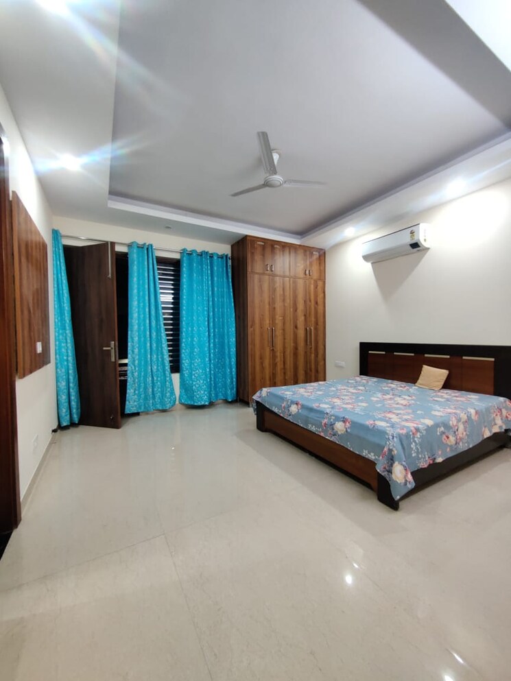 Bedroom, ardee-city 2 Bedroom 263 Sq.Yd. Builder Floor In Sector 52 Gurgaon 9232584