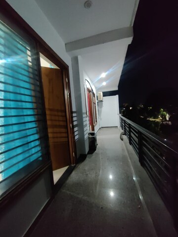 Kitchen in 2 BHK Builder Floor at Ardee City, Sector 52 – for Rent